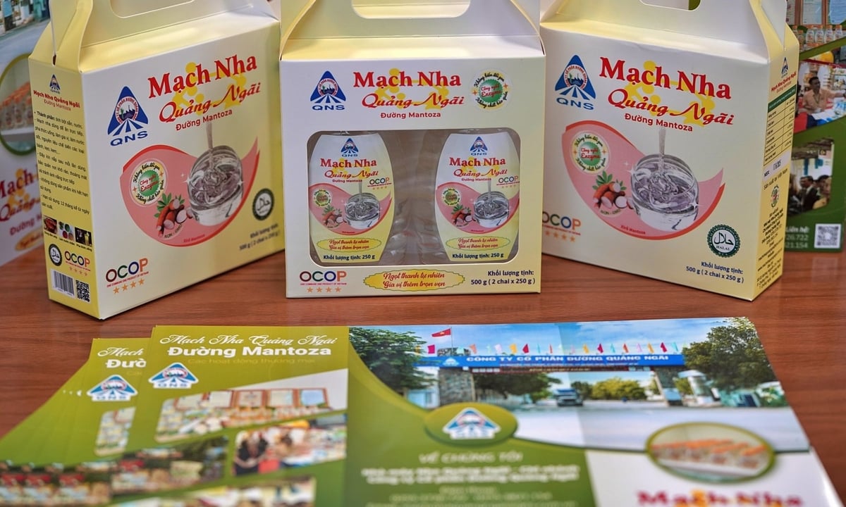 Mạch nha Quảng Ngãi - Đường Mantoza một sản phẩm của Công ty CP Đường Quảng Ngãi (QNS) - là một trong số các sản phẩm được công nhận OCOP 5 sao chiều 24/6. Ảnh: Bảo Thắng.