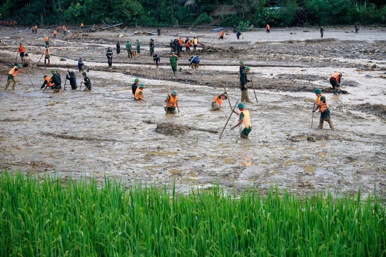 Bộ Nông nghiệp và Môi trường kêu gọi cấp xã khẩn trương thành lập Ban chỉ đạo Phòng thủ dân sự, tránh bị động trong cứu nạn trong bão số 3. Ảnh: VGP. 