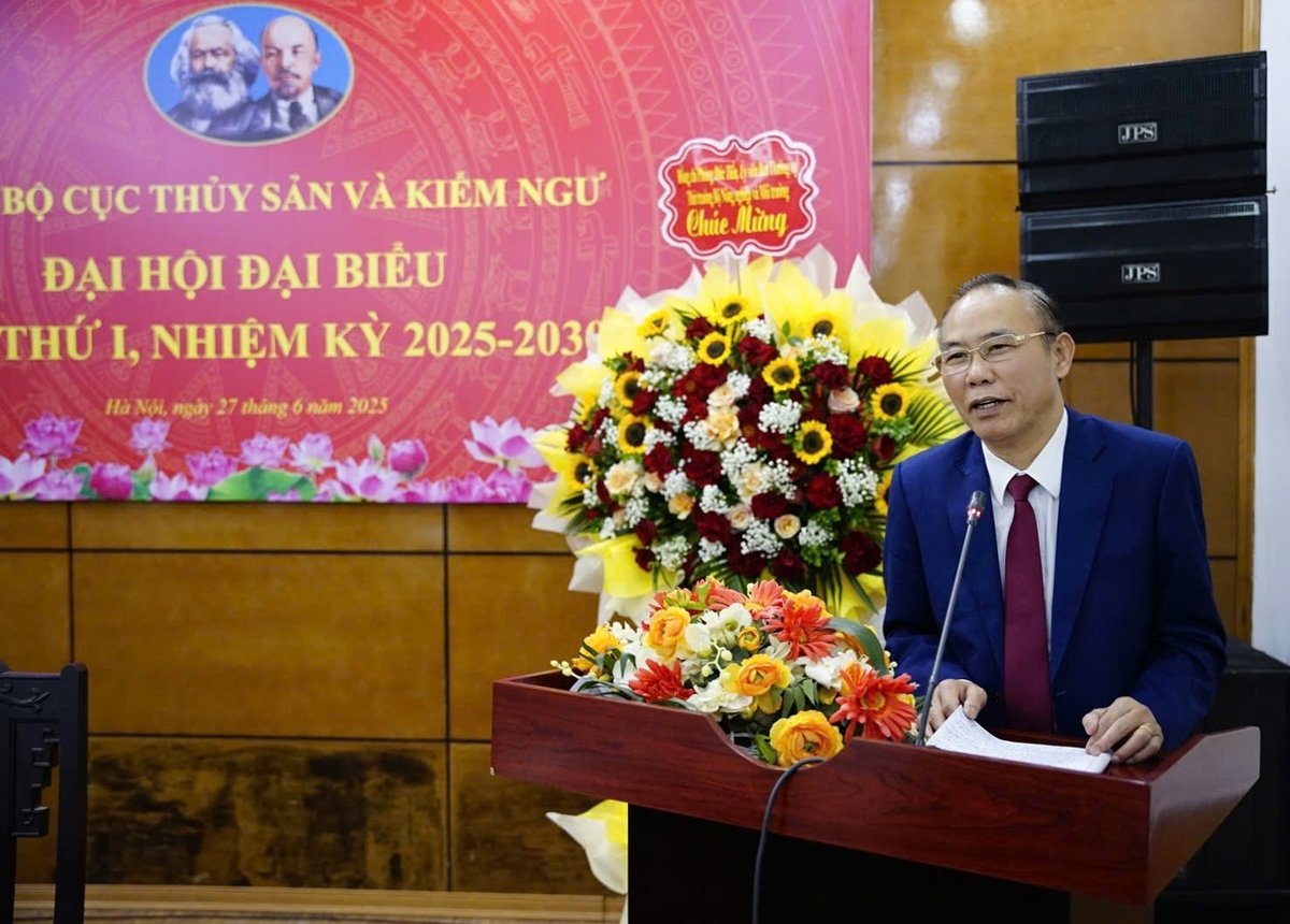 Đồng chí Phùng Đức Tiến, Ủy viên Ban Thường vụ Đảng ủy Bộ Nông nghiệp và Môi trường chỉ đạo tại Đại hội. Ảnh: Linh Linh.