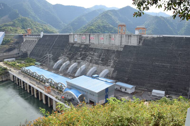 Nhà máy thủy điện Sơn La. Ảnh: Trường Sơn