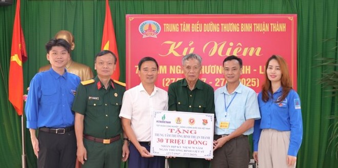 Petrovietnam thăm hỏi thương, bệnh binh nhân Ngày Thương binh - Liệt sĩ