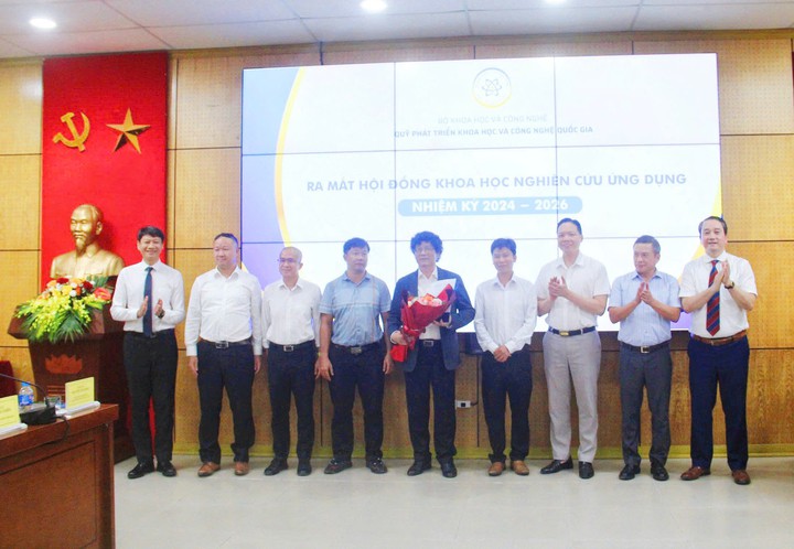 NAFOSTED tri ân các Hội đồng khoa học Nghiên cứu ứng dụng, ra mắt nhiệm kỳ mới 2024 - 2026 - Ảnh 5.