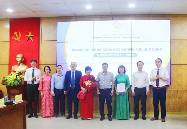NAFOSTED tri ân các Hội đồng khoa học Nghiên cứu ứng dụng, ra mắt nhiệm kỳ mới 2024 - 2026 - Ảnh 6.