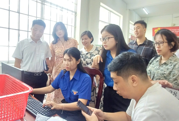 Lĩnh vực KH&CN góp phần quan trọng trong vận hành chính quyền hai cấp tỉnh Đồng Tháp - Ảnh 7.