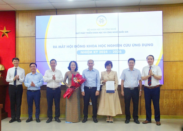 NAFOSTED tri ân các Hội đồng khoa học Nghiên cứu ứng dụng, ra mắt nhiệm kỳ mới 2024 - 2026 - Ảnh 7.