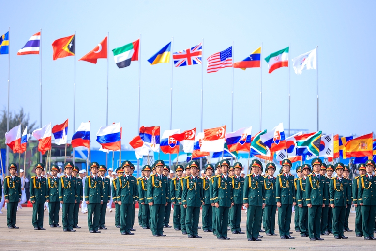 Phát biểu của Thủ tướng Phạm Minh Chính khai mạc Triển lãm Quốc phòng quốc tế Việt Nam 2024- Ảnh 2.