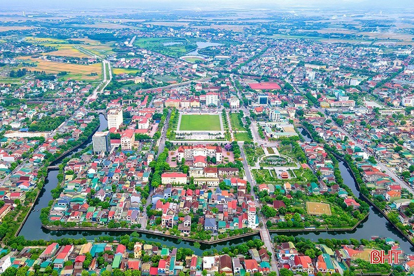 TP Hà Tĩnh sau sắp xếp được mở rộng địa giới hành chính với việc sáp nhập thêm các xã từ huyện Thạch Hà, Cẩm Xuyên, Lộc Hà. x1.jpg