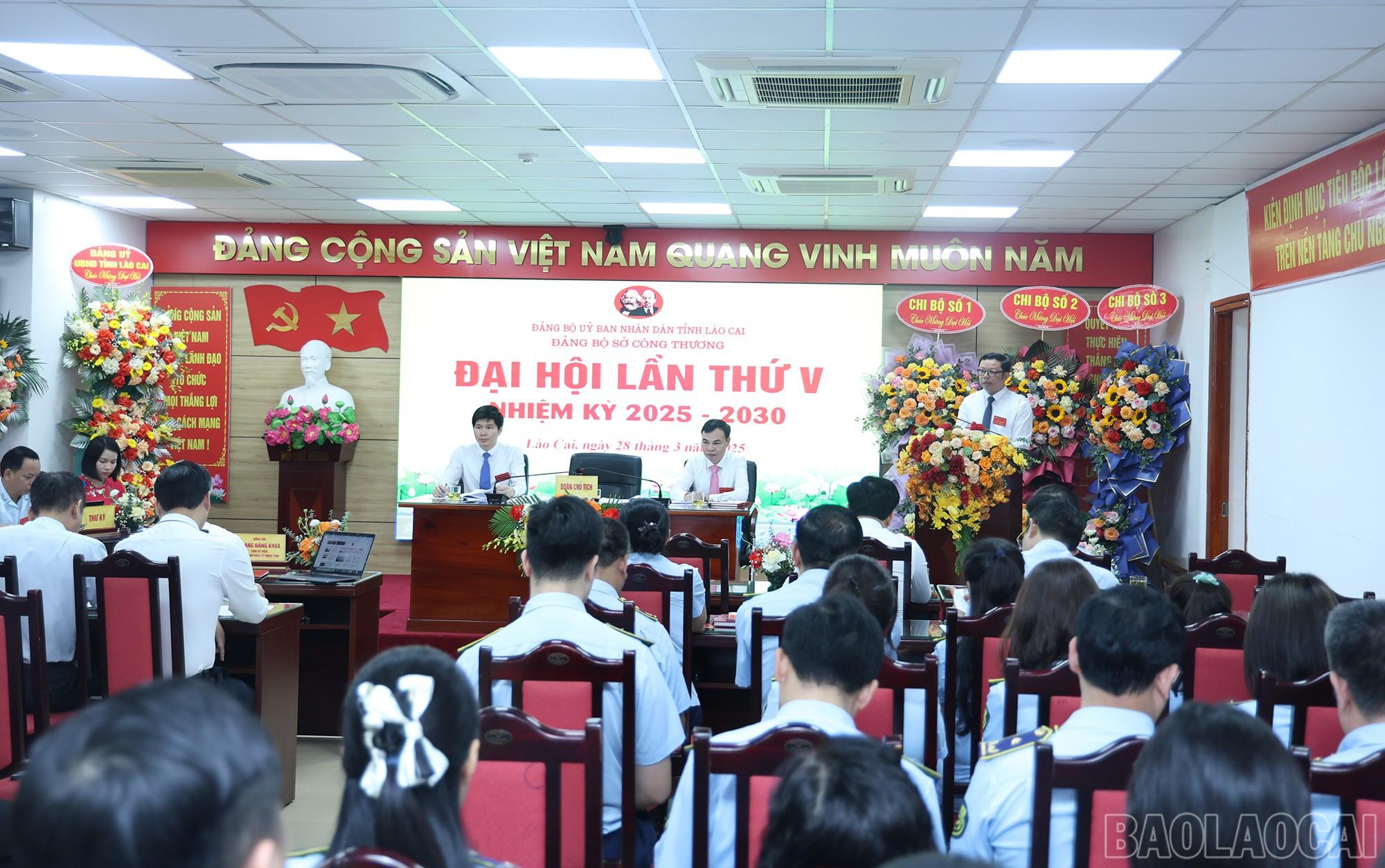 Quang cảnh đại hội. baolaocai-br_img-5709.jpg