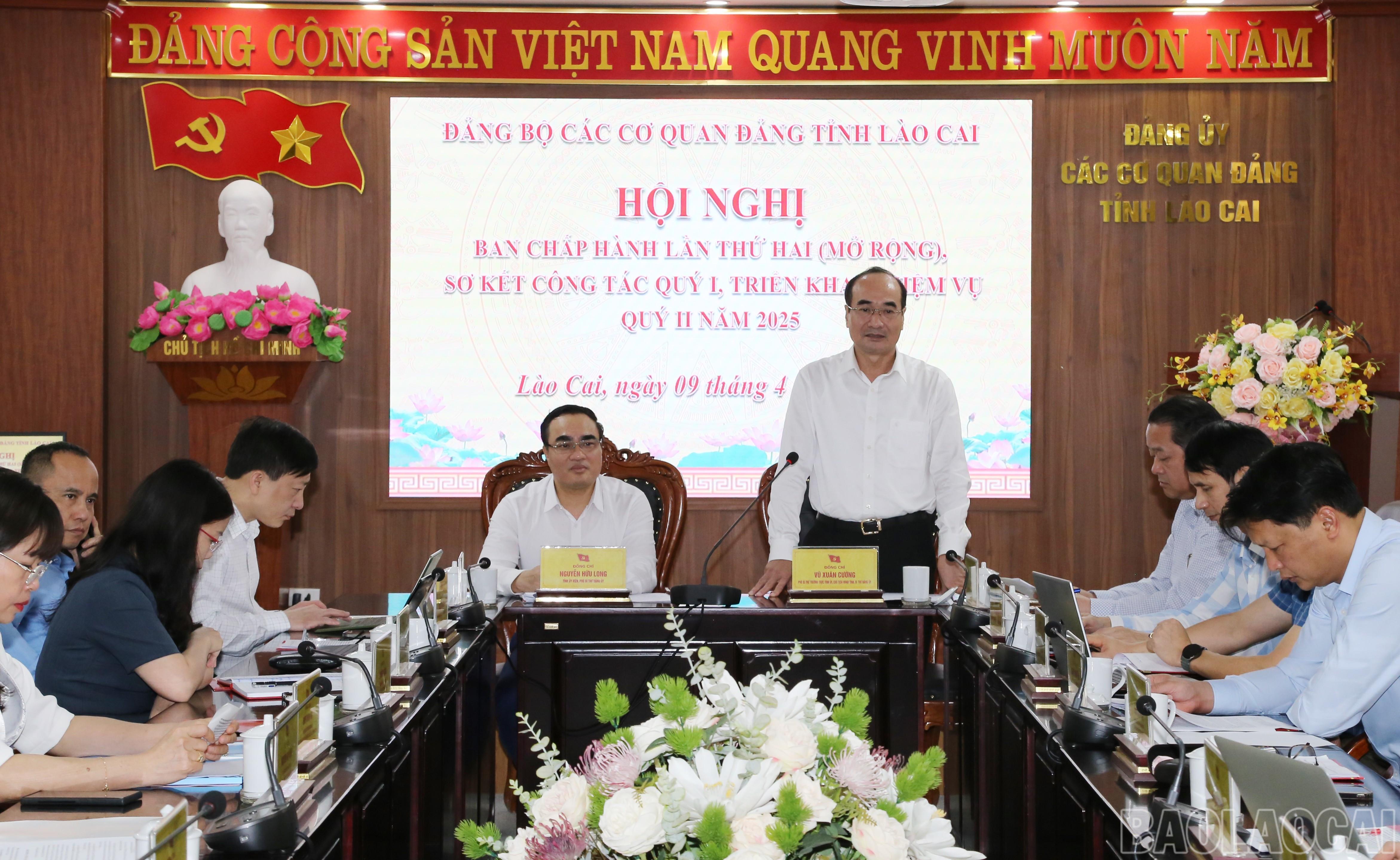 Bí thư Đảng ủy Các cơ quan Đảng tỉnh Vũ Xuân Cường kết luận hội nghị. baolaocai-br_img-0609.jpg
