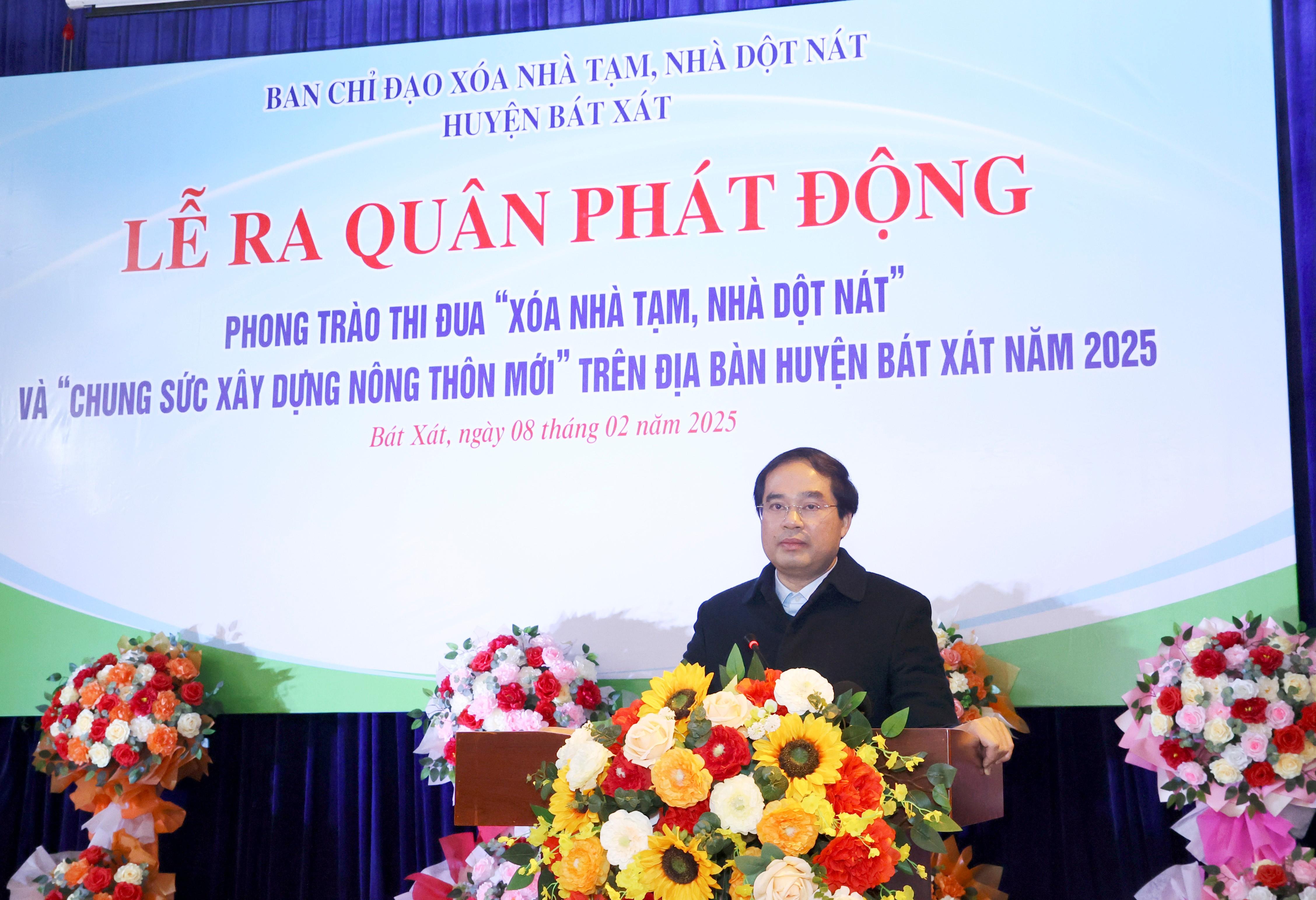 Bí thư Tỉnh ủy - Chủ tịch UBND tỉnh Trịnh Xuân Trường phát biểu tại lễ ra quân phát động. 060a0356.jpg