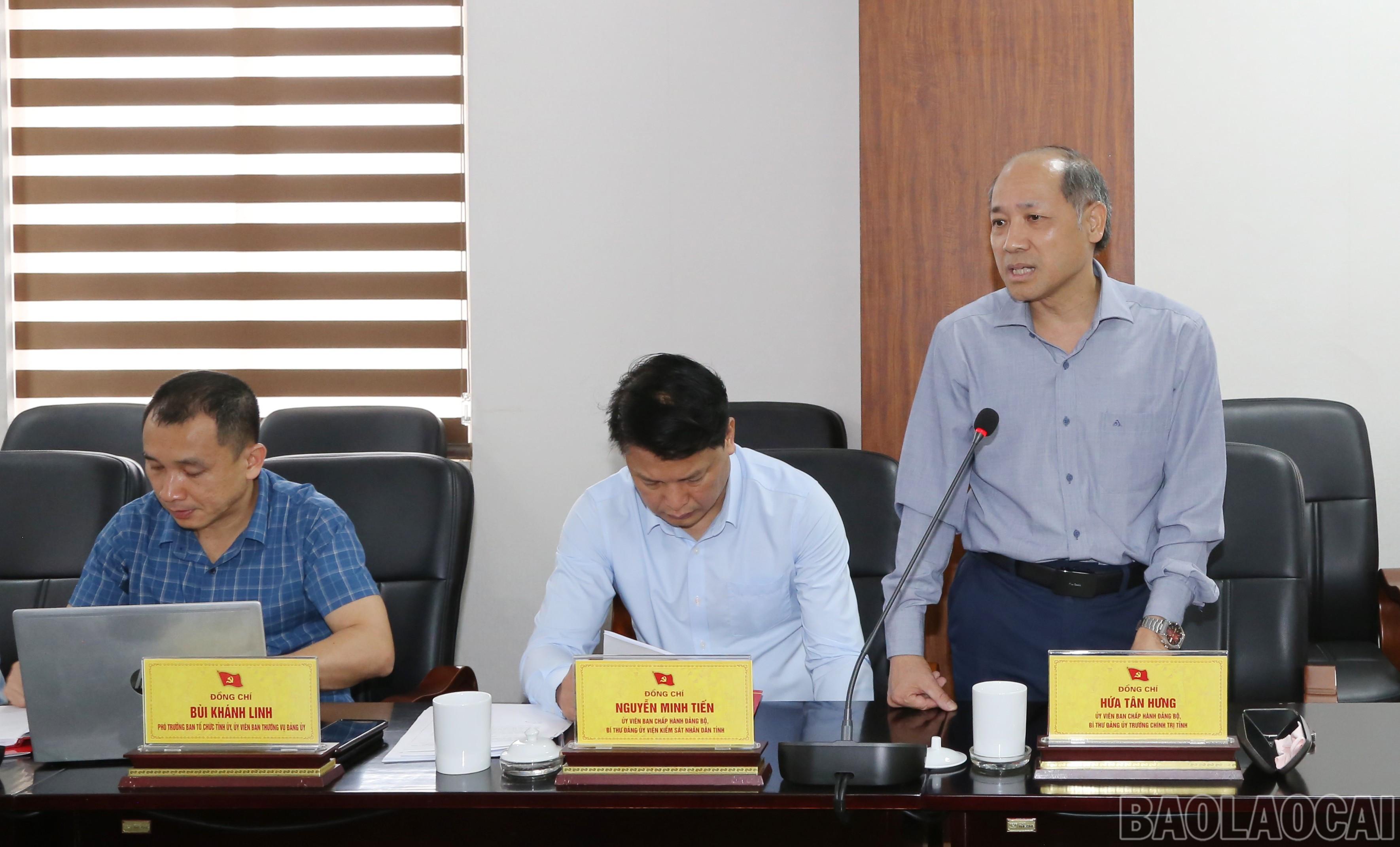 Đại biểu phát biểu tại hội nghị. baolaocai-br_img-0621.jpg
