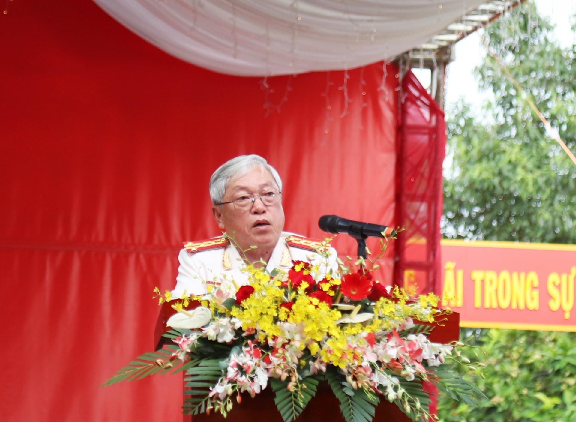 Đại tá Hà Tuất - Nguyên Giám thị Trại giam Đại Bình phát biểu tại Lễ kỷ niệm