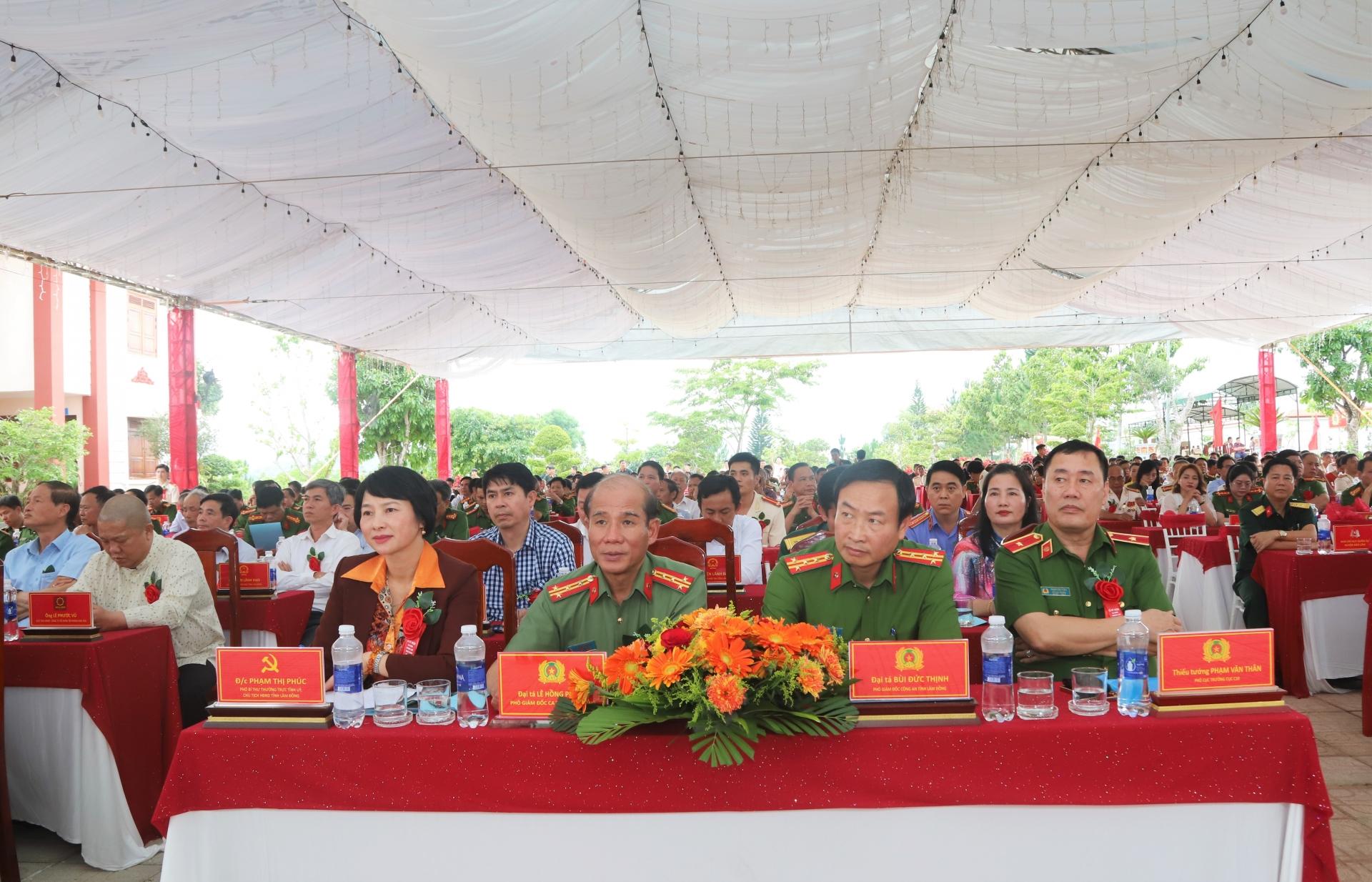Đồng chí Phạm Thị Phúc - Phó Bí thư Thường trực Tỉnh ủy, Chủ tịch HĐND tỉnh Lâm Đồng và 