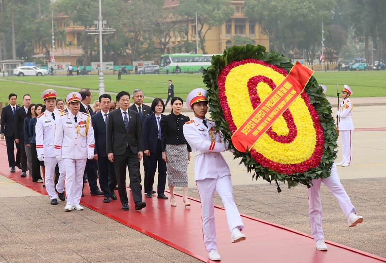 Thủ tướng Phạm Minh Chính chủ trì Lễ đón Thủ tướng Singapore thăm chính thức Việt Nam- Ảnh 8. Thủ tướng Phạm Minh Chính chủ trì Lễ đón Thủ tướng Singapore thăm chính thức Việt Nam- Ảnh 8.