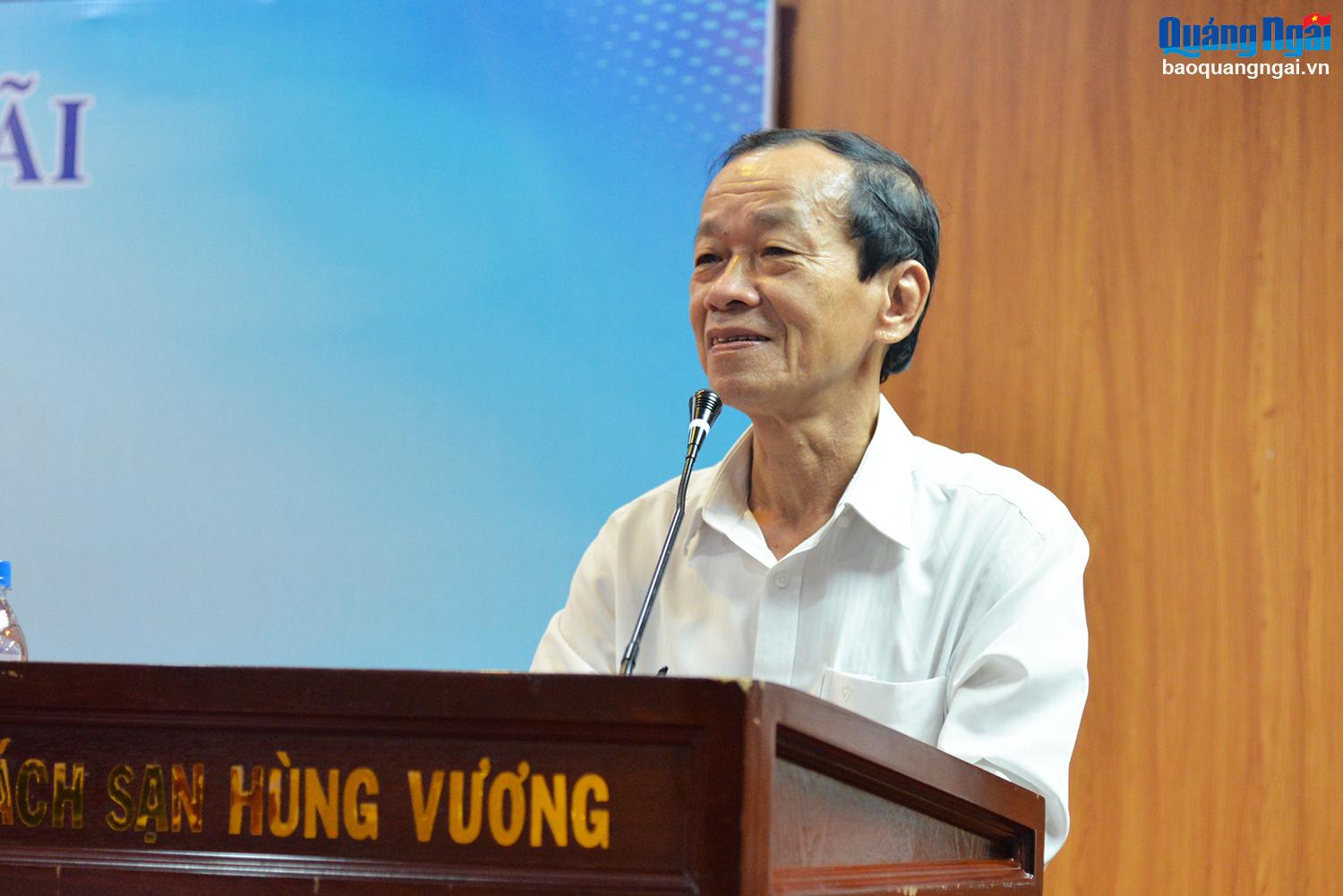 Chủ tịch Hội Nhà báo tỉnh Quảng Ngãi Trần Cao Tánh phát biểu tại lễ khai mạc lớp tập huấn.