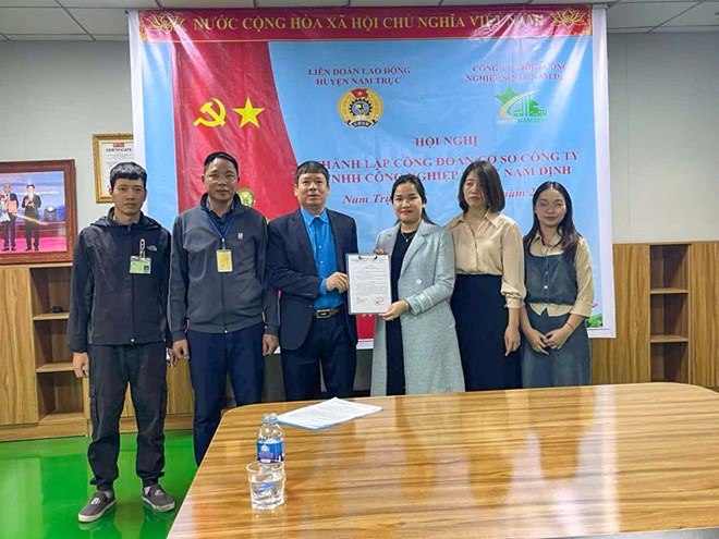 Thành lập thêm công đoàn cơ sở, kết nạp 386 đoàn viên