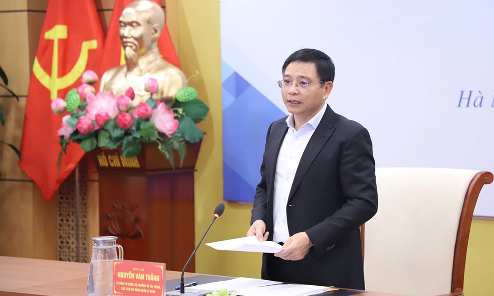 Bộ trưởng Bộ Tài Chính Nguyễn Văn Thắng, Chủ tịch Hội đồng Quản lý BHXH phát biểu tại phiên họp. Ảnh: Bích Thủy