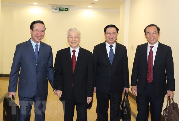 Khai mac Hoi nghi giua nhiem ky Ban Chap hanh TW Dang khoa XIII hinh anh 1