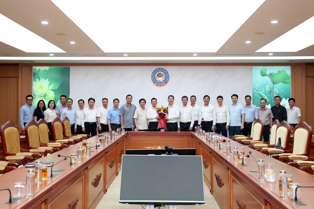 Công bố Quyết định chuẩn y chức danh Bí thư Đảng ủy Bộ Tài chính nhiệm kỳ 2020 -2025