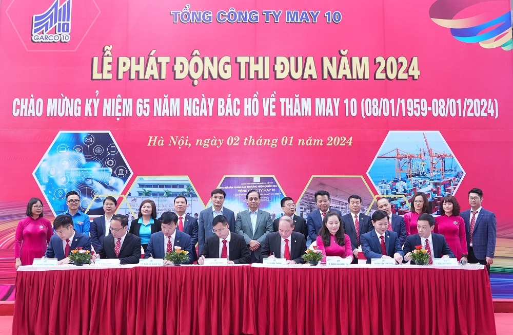 các đơn vị May 10 ký kết giao ước thi đua