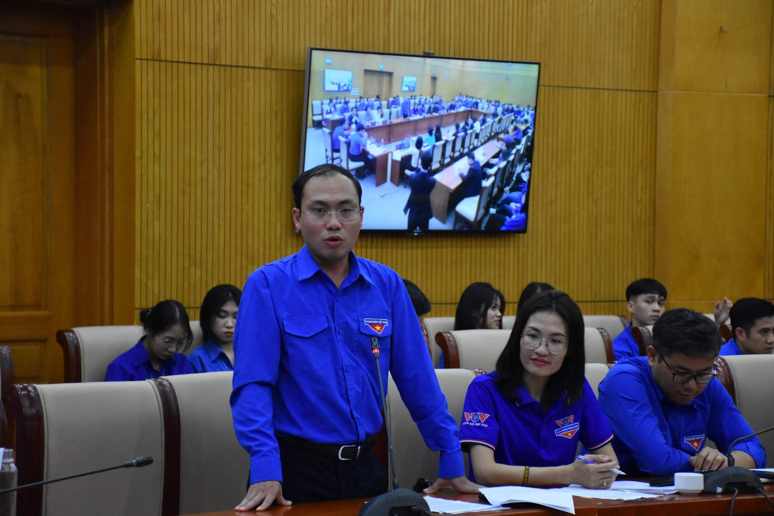 Các đại biểu tham gia tham luận tại Diễn đàn
