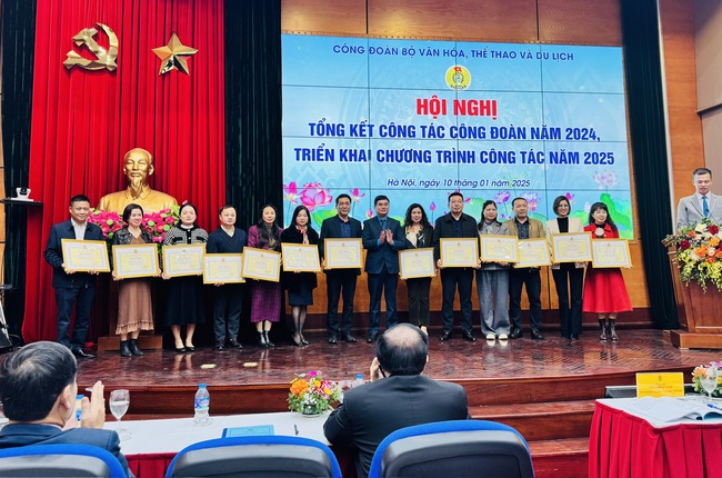 Công đoàn Bộ VHTTDL: Bám sát chức năng, nhiệm vụ của tổ chức công đoàn để đạt được những kết quả đáng ghi nhận năm 2024 - Ảnh 6. Công đoàn Bộ VHTTDL: Bám sát chức năng, nhiệm vụ của tổ chức công đoàn để đạt được những kết quả đáng ghi nhận năm 2024 - Ảnh 6.