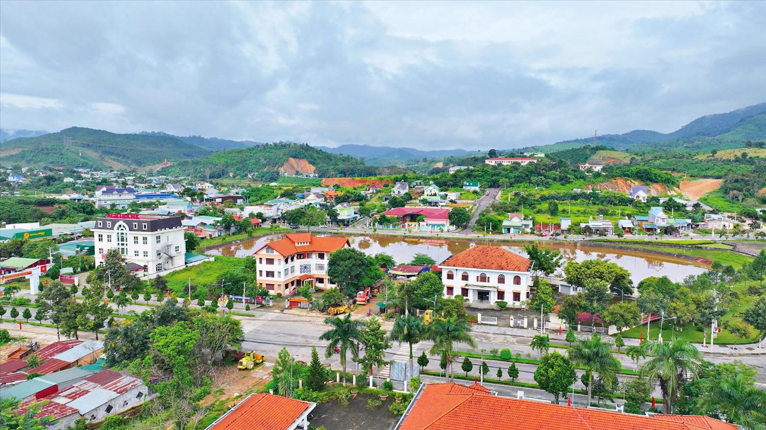 Diện mạo mới ở huyện Đam Rông (Ảnh minh họa). Diện mạo mới ở huyện Đam Rông (Ảnh minh họa).