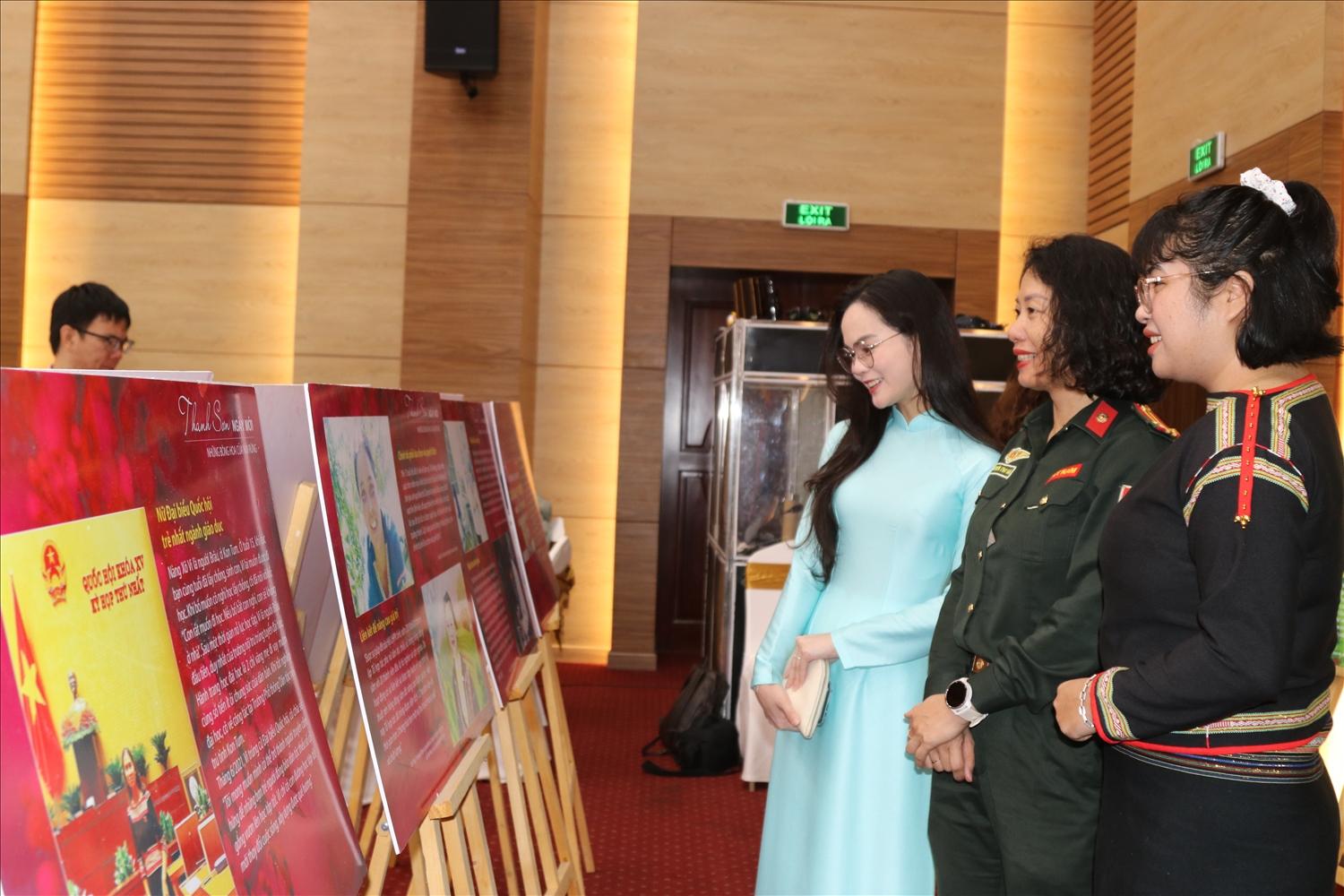 Kể từ khi thực hiện các Mục tiêu Phát triển Bền vững, xếp hạng thế giới của Việt Nam về bình đẳng giới tăng từ vị trí 83 lên 72 trong số 146 quốc gia Kể từ khi thực hiện các Mục tiêu Phát triển Bền vững, xếp hạng thế giới của Việt Nam về bình đẳng giới tăng từ vị trí 83 lên 72 trong số 146 quốc gia