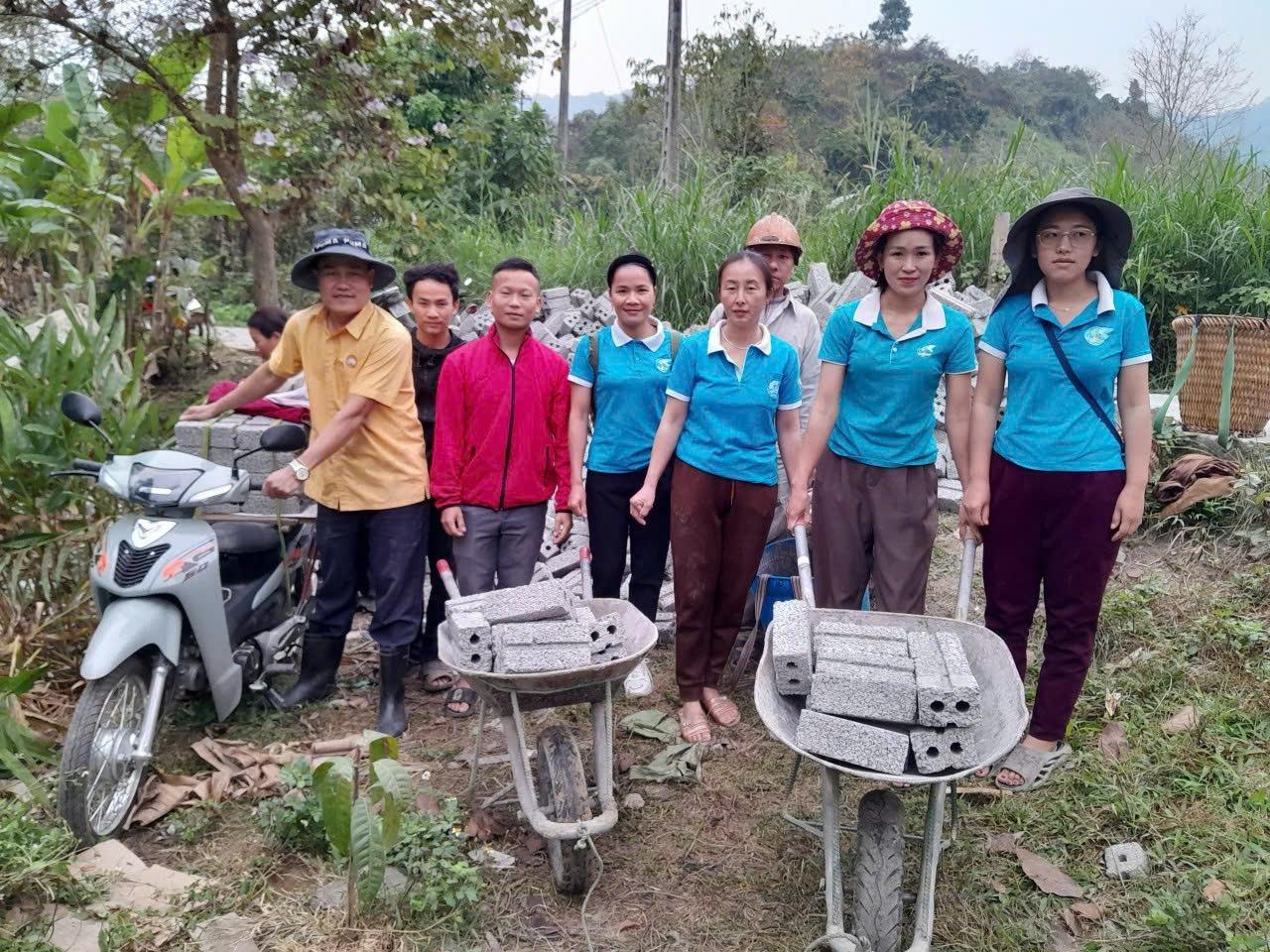 Chương trình xóa nhà tạm, nhà dột nát trên phạm vi cả nước đang trở thành một phong trào toàn diện, được triển khai với tinh thần ai có công giúp công, ai có của thì giúp của, ai có nhiều thì giúp nhiều, ai có ít giúp ít. Chương trình xóa nhà tạm, nhà dột nát trên phạm vi cả nước đang trở thành một phong trào toàn diện, được triển khai với tinh thần ai có công giúp công, ai có của thì giúp của, ai có nhiều thì giúp nhiều, ai có ít giúp ít.