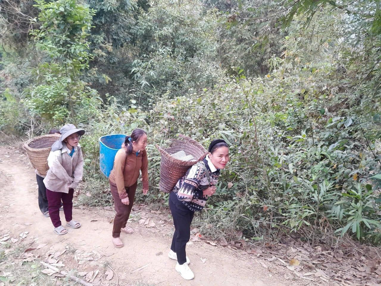 Người dân huyện Tương Dương, tỉnh Nghệ An