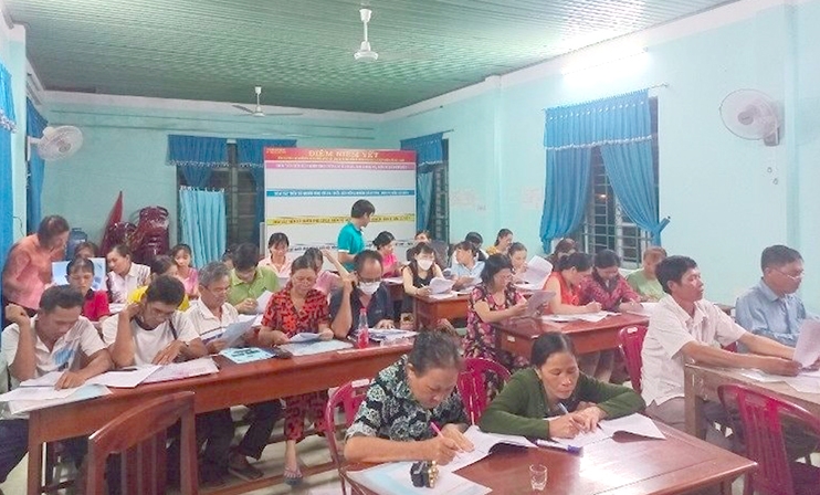 Thời gian qua, tỉnh Bình Định tổ chức nhiều lớp đào tạo nghề cho đồng bào DTTS. (Ảnh minh họa) Thời gian qua, tỉnh Bình Định tổ chức nhiều lớp đào tạo nghề cho đồng bào DTTS. (Ảnh minh họa)