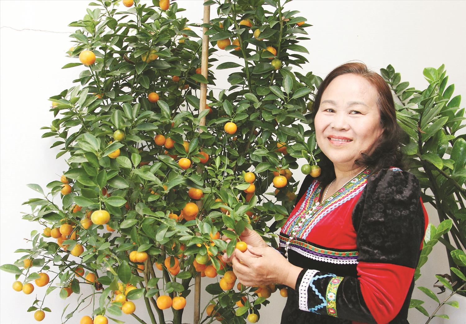 Bà Pi Năng Thị Thủy sau khi nghỉ hưu tại nhà riêng ở phường Phủ Hà, TP. Phan Rang - Tháp Chàm Bà Pi Năng Thị Thủy sau khi nghỉ hưu tại nhà riêng ở phường Phủ Hà, TP. Phan Rang - Tháp Chàm